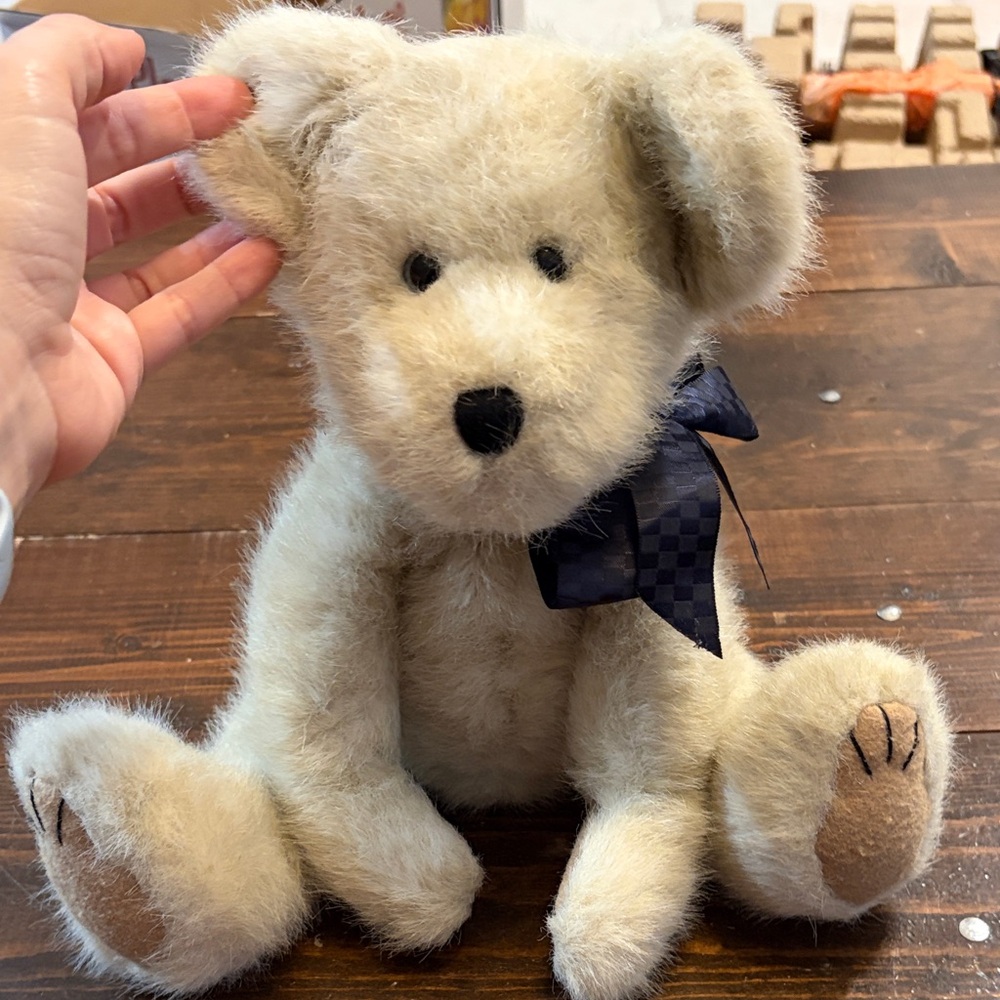 Boyds Bears Cream Stuffed Bear